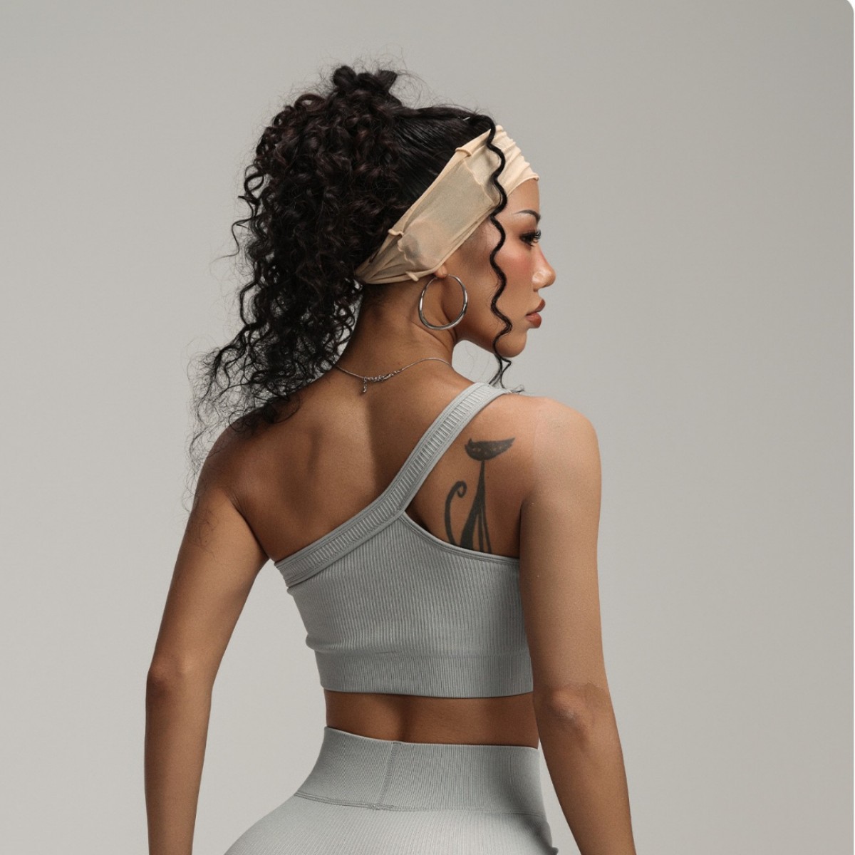 Damski sportowy biustonosz z j – Seamless Ribbed Workout Tank Top recenzja i cena