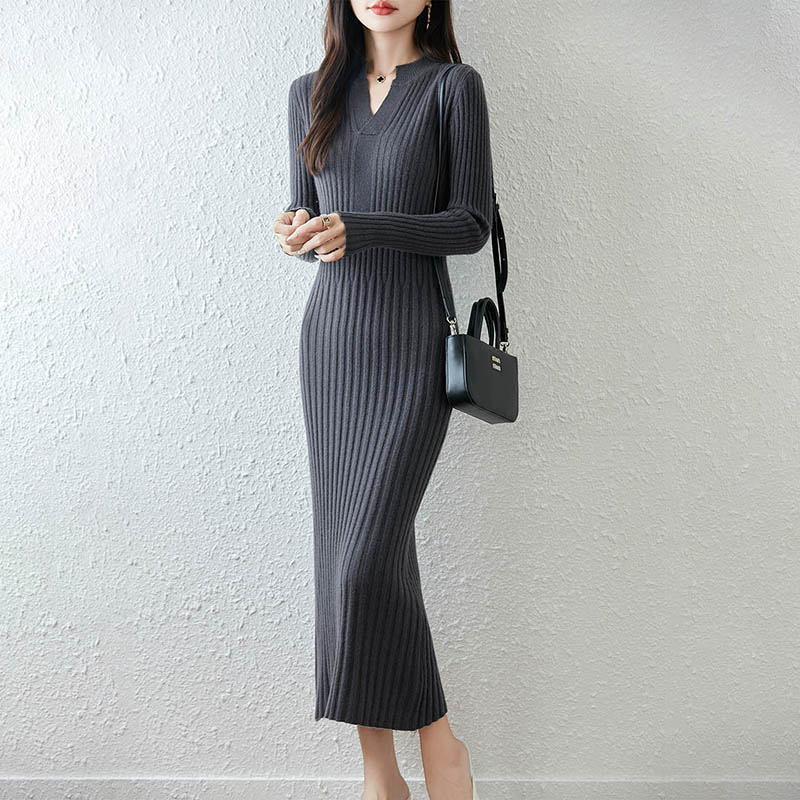 Elegancka, minimalistyczna suk – Bodycon Long Sleeve Ribbed Dress recenzja i cena